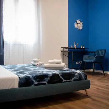 Housmart Dagnini 22 Апартаменты Болонья